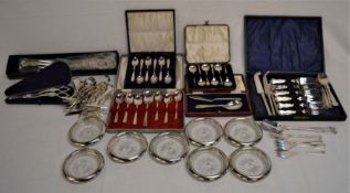 Silver plate & glass coasters, fish servers, asparagus tongs, cased coffee spoons etc