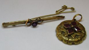 Tested as 9ct gold brooch with glass stone total weight 1.5g and a gold plated mourning style