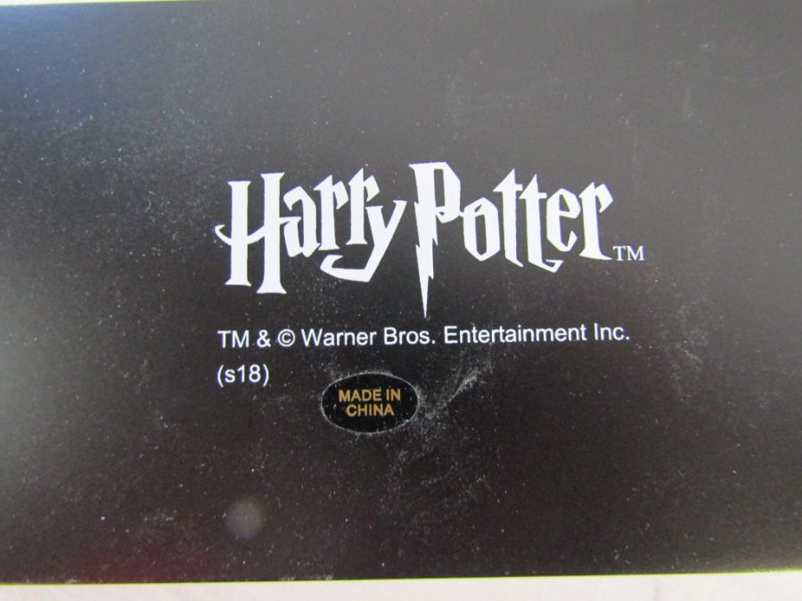 Harry Potter - Bellatrix Lestrange and Severus Snape 1/6 action figures (Bellatrix is missing wand - Image 6 of 7