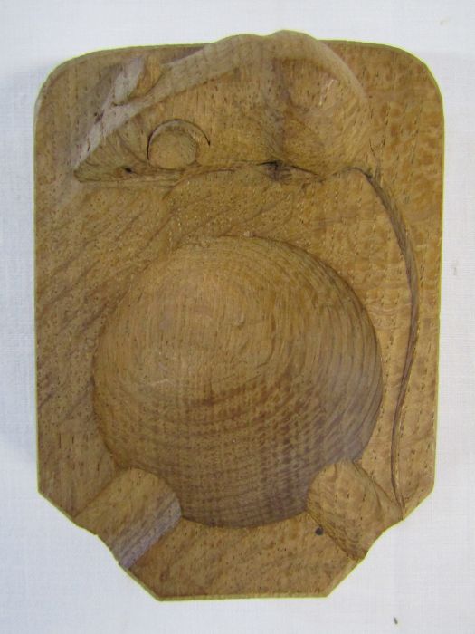 A Robert 'Mouseman' Thompson carved oak ashtray - Image 2 of 3