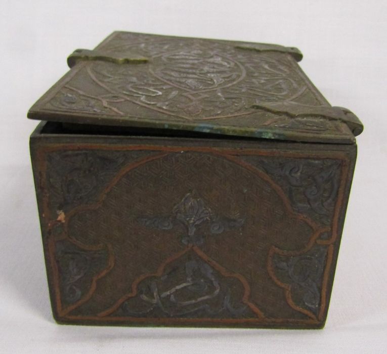 Small bronze box with silver embellishments approx. 12.5cm x 8.5cm x 6cm - Image 2 of 5