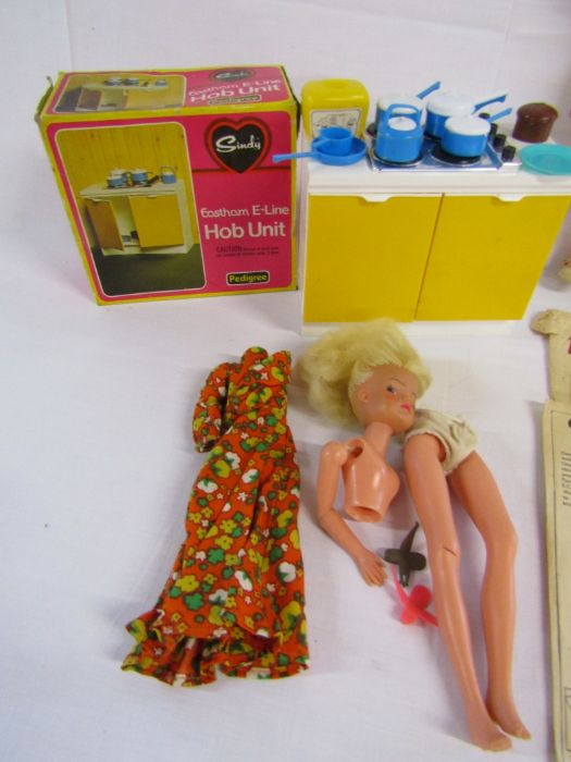 Palitoy No 35 doll - Girl Annual doll with patterns (used) a Sindy hob & bed (missing parts and some - Image 3 of 9