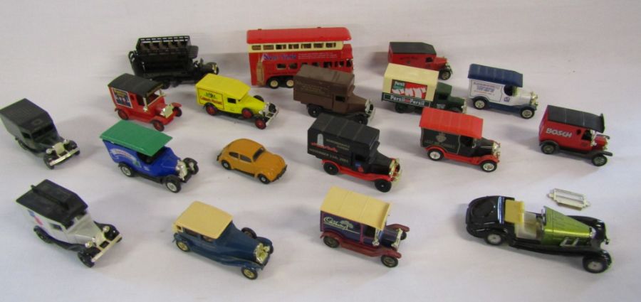 Collection of toy cars to include Days Gone By and Oxford diecast, a SHIELD gents pascal watch and a - Image 2 of 11