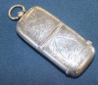 Silver vesta / sovereign case Chester 1912 with engraved floral decoration