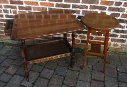 Oak serving trolley and round side table