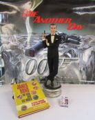 Sideshow Collectibles Limited edition 007 James Bond figure #0735/2000 Sean Connery by Mat Falls,