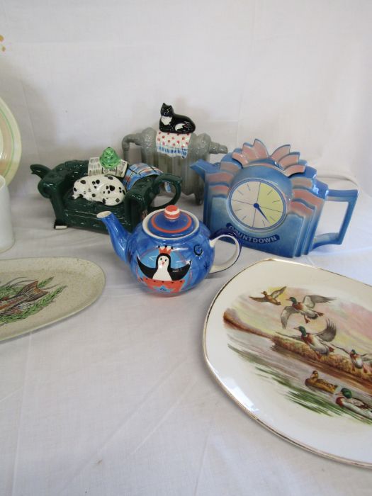 Four novelty teapots, selection of oval serving plates etc - Image 4 of 5
