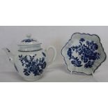18th century Worcester blue and white porcelain teapot with floral knop, the body painted with