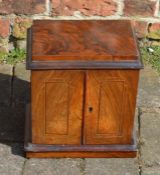 Early 20th century small cabinet with drawers in walnut Ht 33cm W 30cm