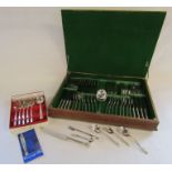 Hampton Court Community plate cutlery set