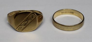 9ct gold signet ring size T / U & 9ct gold band size P 4.3g total