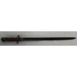 Early 20th century bayonet, the ricasso marked ER 1907 patt., pommel marked Leic. 613, 54cm