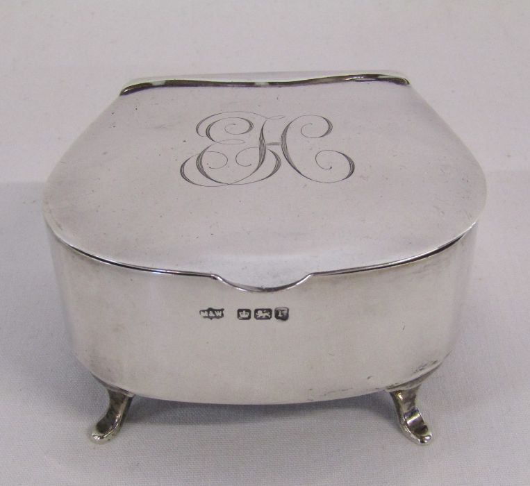 Mappin & Webb silver trinket box dated 1909 - total weight 4.91 ozt