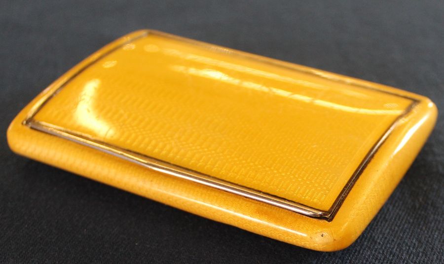 Early 20th century Continental silver, silver gilt & yellow enamel snuff box, maker RS, small - Image 2 of 7