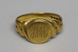 18ct gold signet ring 5.3g, size N
