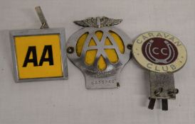 2 vintage AA car badges & a Caravan Club badge