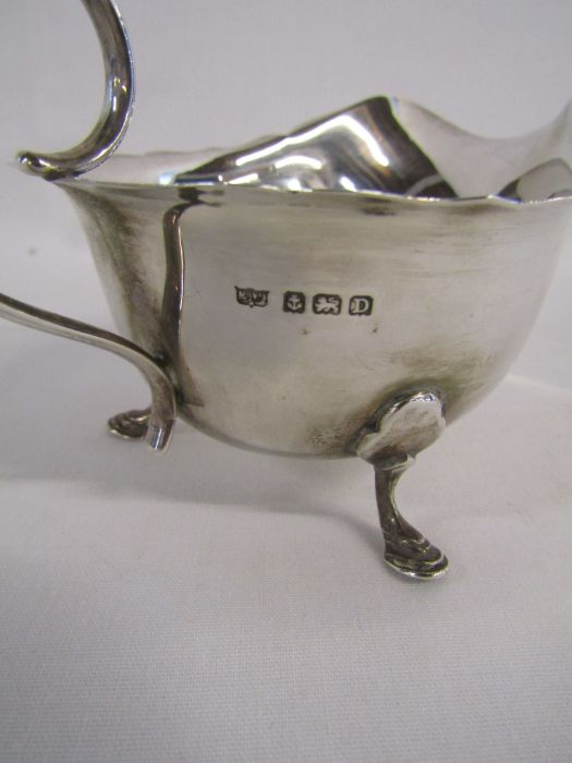 Mappin & Webb silver sauce boat Birmingham 1928 and Birmingham 1937 John Grinsell & sons butter - Image 2 of 5