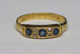 Victorian 18ct gold sapphire & diamond chip ring (1 diamond chip missing) Birmingham 1894, bearing