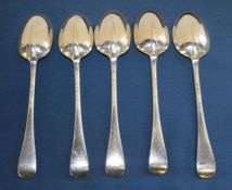 5 Victorian silver rat tail serving spoons, George Maudsley Jackson, London 1895, total weight 12.