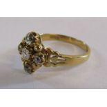 18ct gold ring set with 5 diamonds with ring box - approx. 1/4 carat - total weight 4g - ring size