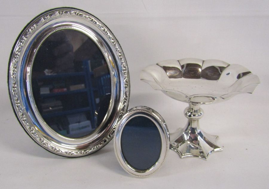 2 silver picture frames and a silver bon bon dish - weight of bon bon dish only 4.13ozt