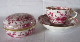 A small Meissen pink and white lidded dish with gilding approx. 7cm wide with a Meissen pink and