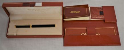 Dupont Laque de Chine fountain pen with 18k gold nib with accompanying paperwork in a case which may