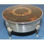 Edwardian silver dressing table pot lined with velvet on four legs with tortoiseshell lid inlaid