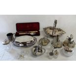 Selection of silver plate including cased Walker & Hall fish servers, cased set of 4 napkin rings,