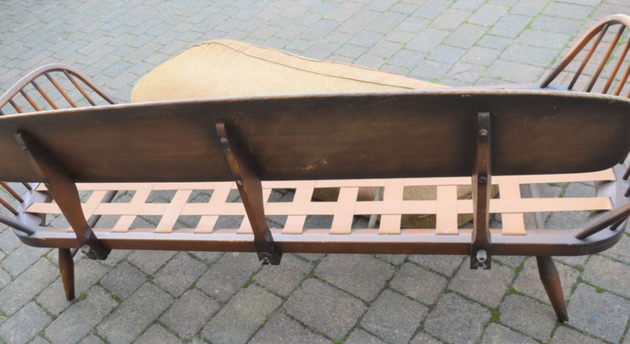 Ercol day bed, some splitting to the hoop ends & spindles L 210cm W 77cm - Image 3 of 6