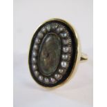 Boxed 9ct gold mourning ring set with seed pearls containing plaited hair - total weight 9.5g ring