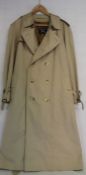 Vintage Burberry rain coat / mac / trench coat with detachable lining - size 52 reg -