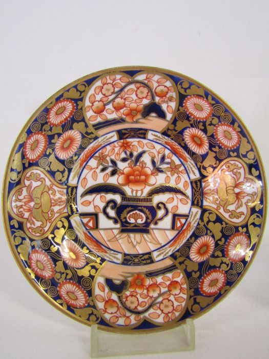 Pair of early 19th century Spode 2375 plates with Japan decoration - Image 2 of 7