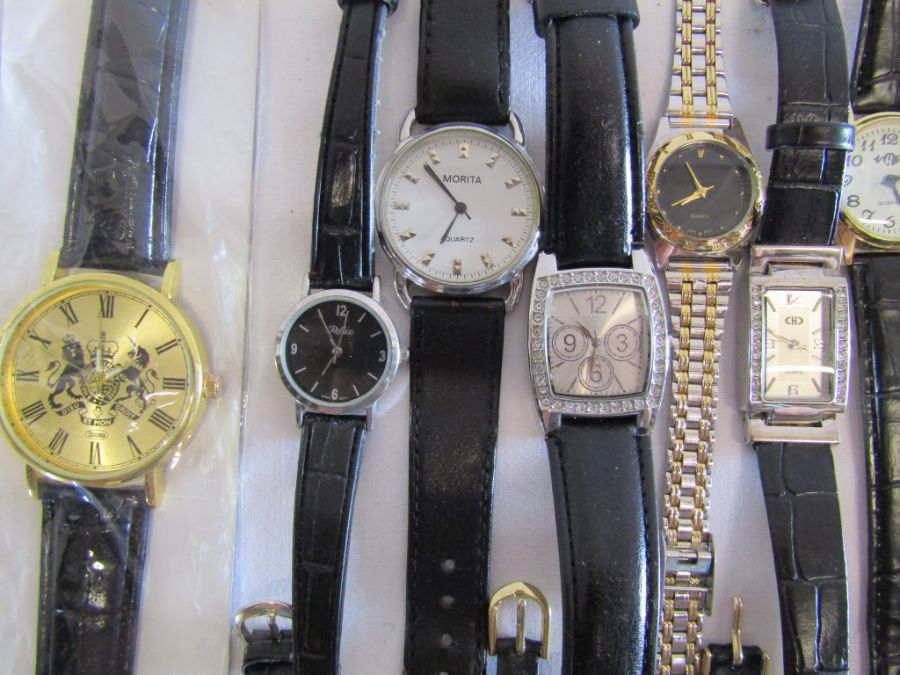 A large collection of watches all untested to include citron, limit etc - Image 3 of 6