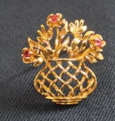 9ct gold vase of flowers brooch with ruby flowers marked PAL (2.81g)
