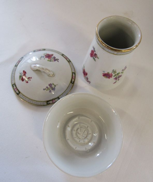 Wash bowl and jug with soap dish and vase - Image 2 of 4