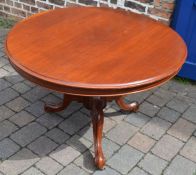 Victorian mahogany tilt top table (missing hinge bolt) Dia 102cm