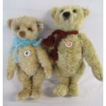 2 Steiff teddy bears  - 1926 replica limited edition 893/1000 and Grand old Bear with growler