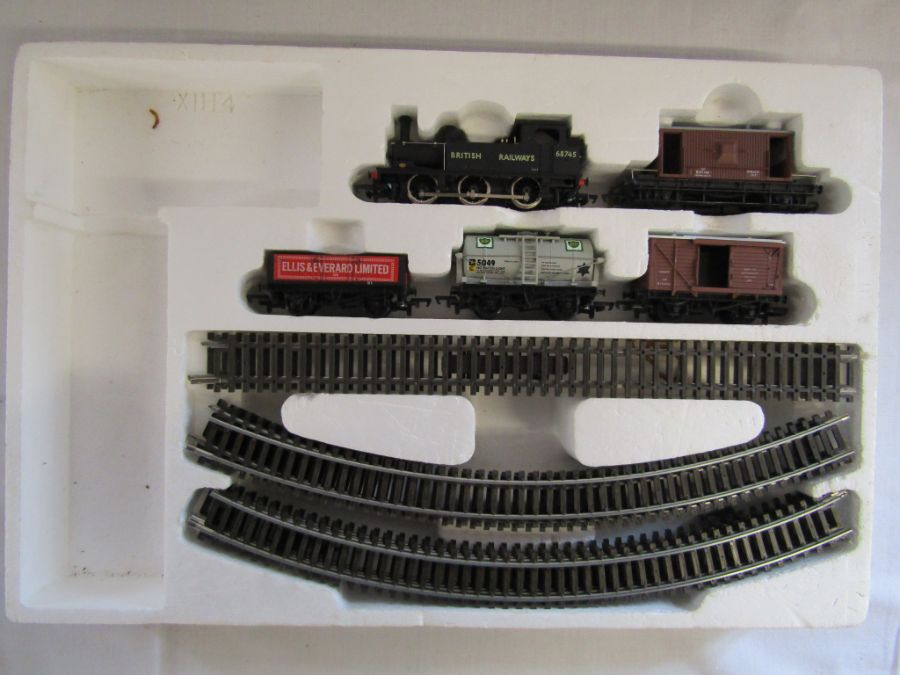Palitoy Mainline Railways 00 gauge British railways 68745 train set  (missing battery controller), - Image 4 of 6