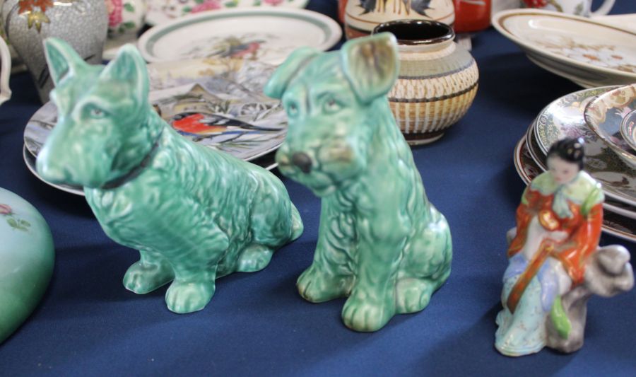 Selection of decorative ceramics including green Sylvac terrier & Scottie Dog (chip to ear), - Image 2 of 2