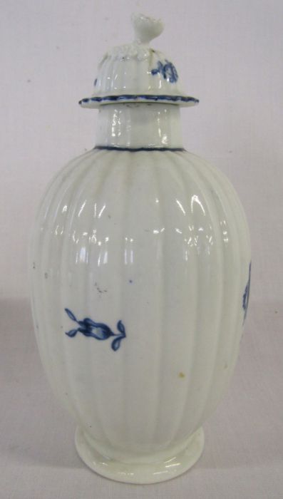 Worcester blue and white tea canister and cover (damage repaired) circa 1770 - Image 3 of 11