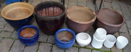 Pair of large stoneware pots, two large glazed pots & other ceramic pots