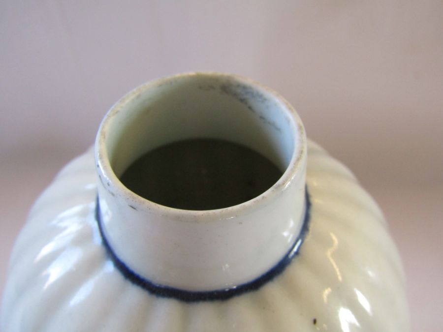Worcester blue and white tea canister and cover (damage repaired) circa 1770 - Image 7 of 11