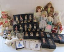Boxed Atlas porcelain doll collection to include Duchess of Cambridge all appear to be with
