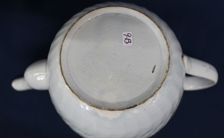 18th century pearlware teapot & cover with pink / puce floral spray decoration 15.5cm high - Image 7 of 7