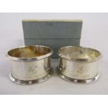 Cased pair Bishton's Ltd 1956 silver napkin rings total weight 0.79 ozt