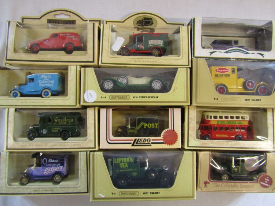 Selection of boxed collector cars - Image 3 of 5