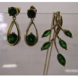 9ct necklace and pendant with matching earrings set with diopside - total weight 4.6g