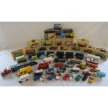 Selection of boxed collectors cars and some loose diecast cars etc