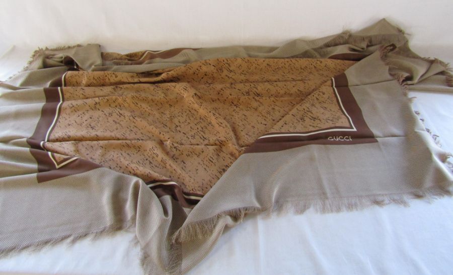 Large Gucci silk scarf - slight pen mark